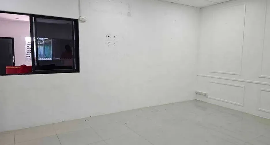 For rent and for sale warehouse in Nong Khaem, Bangkok