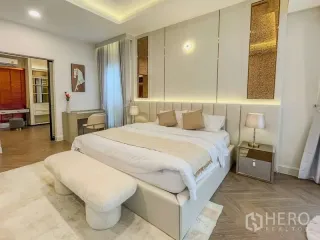 For rent and for sale 4 bedrooms house in Saphan Sung, Bangkok