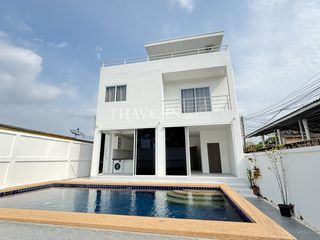 For sale 4 bed house in Sattahip, Chonburi