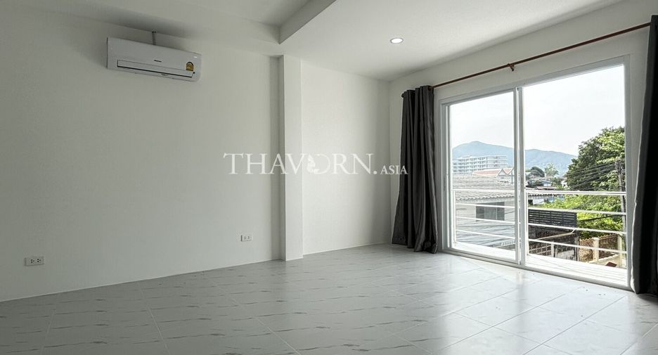 For sale 4 bed house in Sattahip, Chonburi