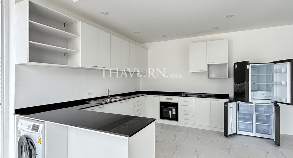 For sale 4 bed house in Sattahip, Chonburi