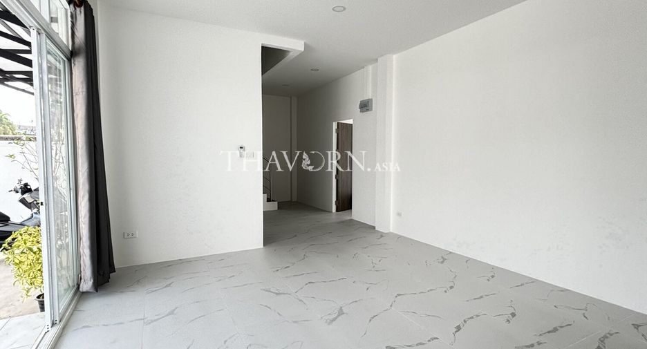 For sale 4 bed house in Sattahip, Chonburi