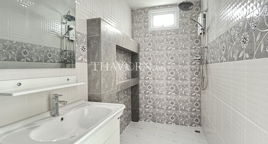 For sale 4 bed house in Sattahip, Chonburi