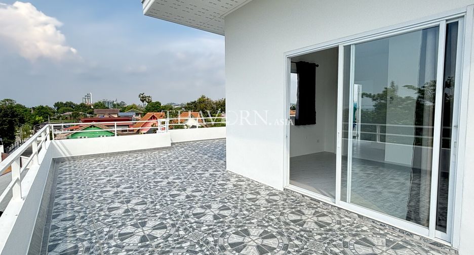 For sale 4 bed house in Sattahip, Chonburi