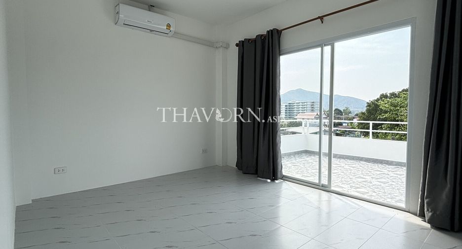 For sale 4 bed house in Sattahip, Chonburi