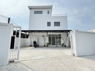 For sale 4 bed house in Sattahip, Chonburi