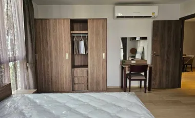 For sale 2 bed condo in Watthana, Bangkok