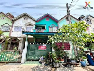 For sale 3 Beds townhouse in Krathum Baen, Samut Sakhon
