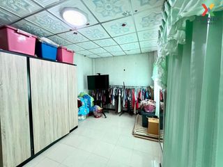 For sale 3 Beds townhouse in Krathum Baen, Samut Sakhon