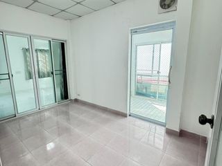 For sale 3 bed townhouse in Bang Pa-in, Phra Nakhon Si Ayutthaya