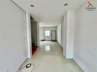 For sale 3 Beds townhouse in Krathum Baen, Samut Sakhon