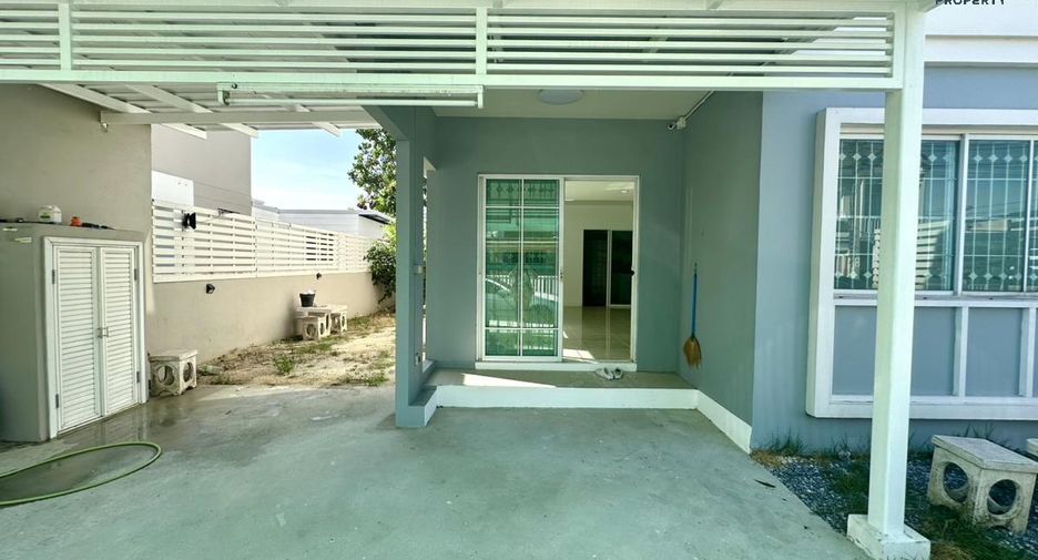 For sale 4 bed townhouse in Pak Kret, Nonthaburi