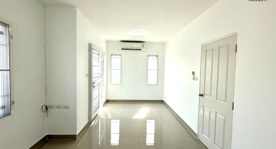 For sale 4 bed townhouse in Pak Kret, Nonthaburi