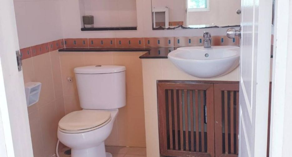 For sale 4 bed house in Mueang Nonthaburi, Nonthaburi