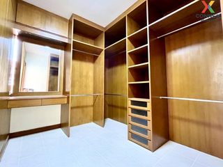 For sale 3 Beds townhouse in Mueang Samut Sakhon, Samut Sakhon