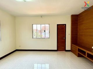 For sale 3 Beds townhouse in Mueang Samut Sakhon, Samut Sakhon