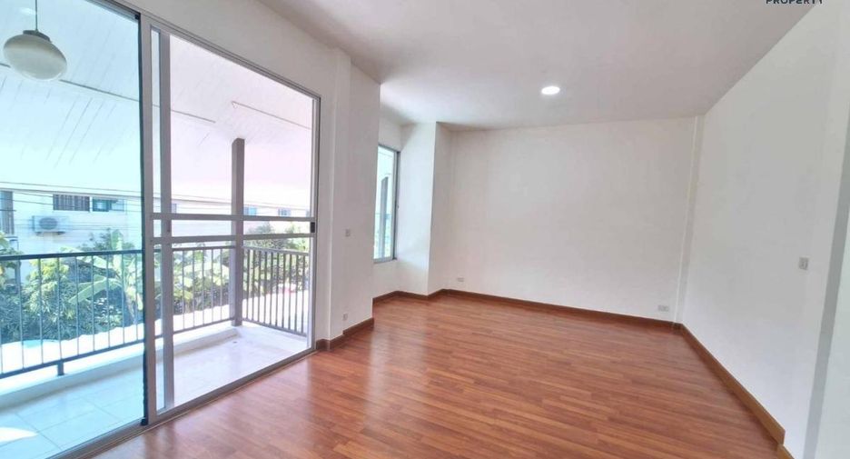 For sale 3 Beds townhouse in Bang Kruai, Nonthaburi