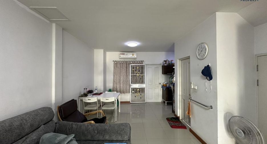 For sale 5 bed townhouse in Mueang Nonthaburi, Nonthaburi