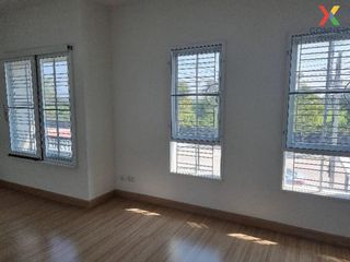 For sale 2 bed townhouse in Thanyaburi, Pathum Thani