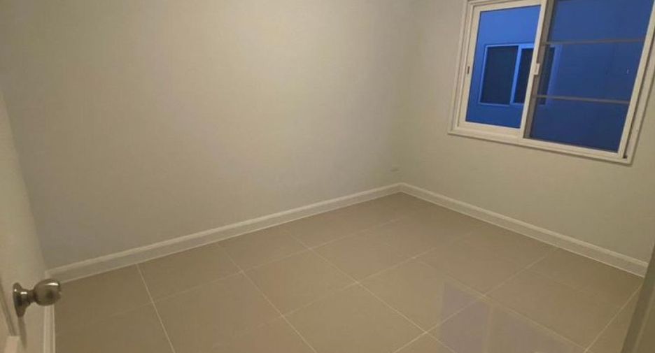 For sale 4 bed house in Sai Noi, Nonthaburi