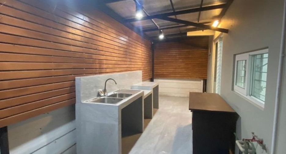 For sale 4 bed house in Sai Noi, Nonthaburi
