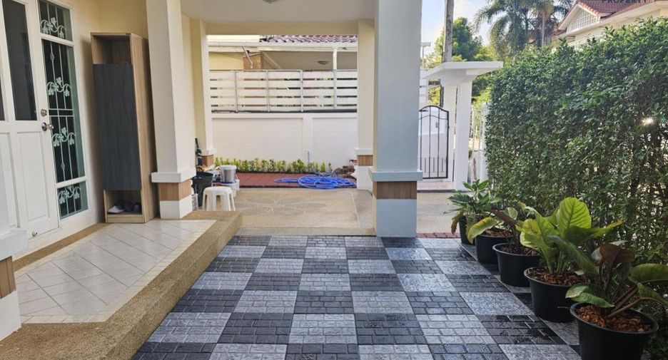 For sale 3 bed house in Mueang Nonthaburi, Nonthaburi