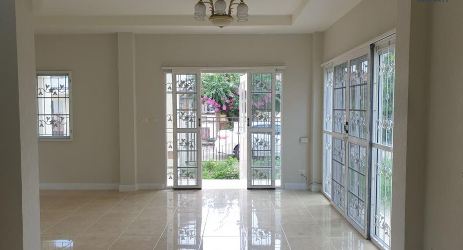 For sale 3 bed house in Mueang Nonthaburi, Nonthaburi