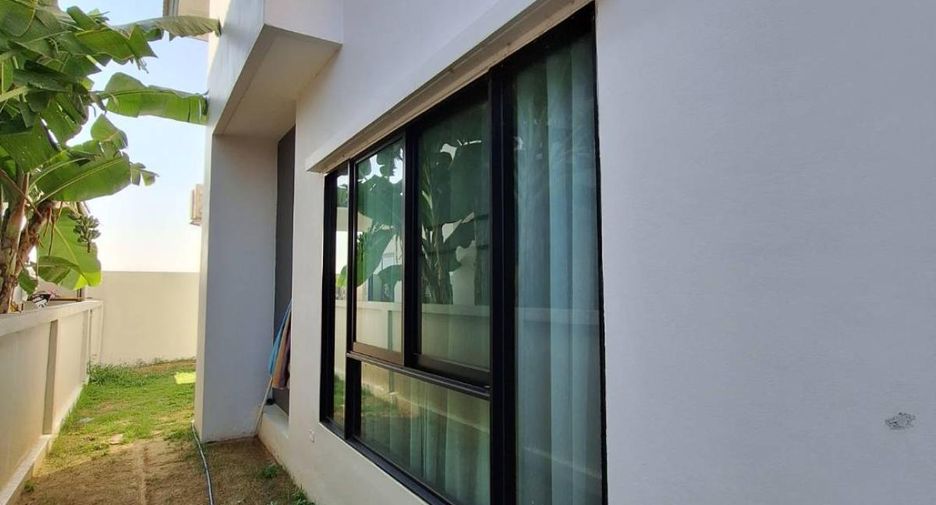 For sale 4 Beds house in Lam Luk Ka, Pathum Thani