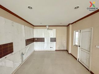 For sale 4 Beds house in Krathum Baen, Samut Sakhon