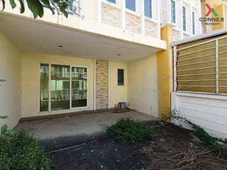 For sale 4 Beds townhouse in Mueang Samut Sakhon, Samut Sakhon