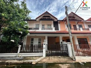 For sale 4 Beds townhouse in Mueang Samut Sakhon, Samut Sakhon