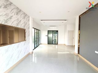 For sale 4 Beds house in Khlong Sam Wa, Bangkok