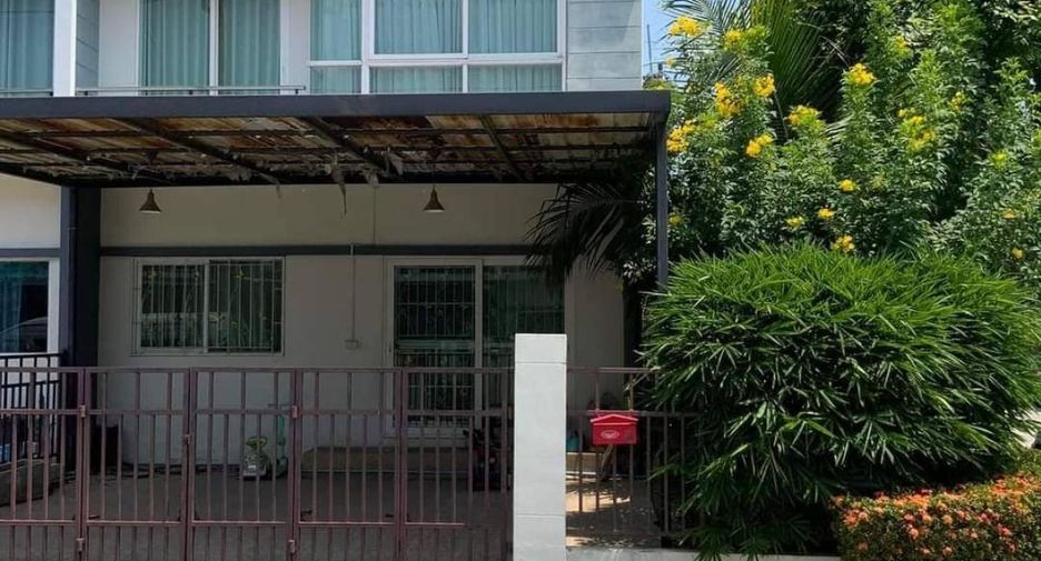For sale 3 Beds townhouse in Lam Luk Ka, Pathum Thani