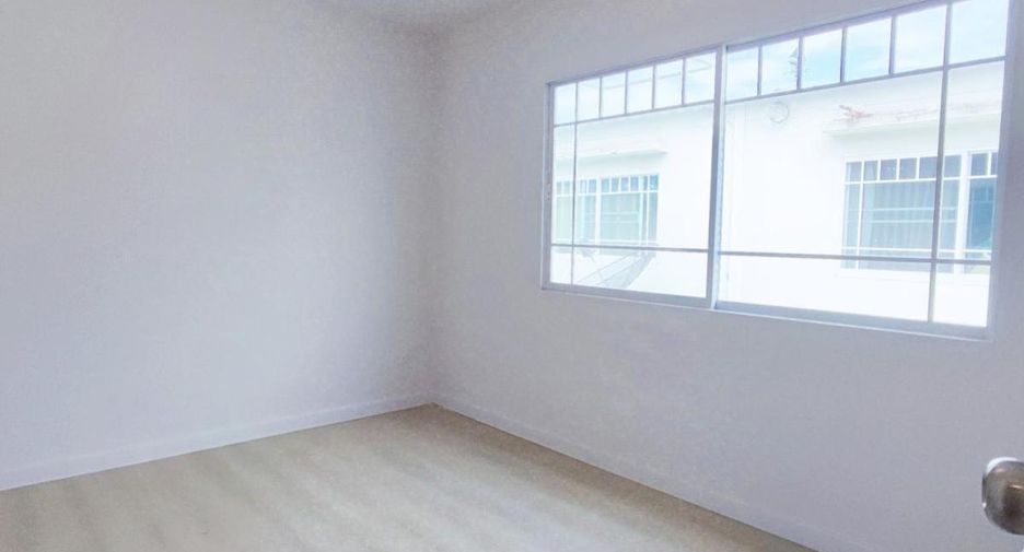 For sale 2 Beds townhouse in Bang Yai, Nonthaburi