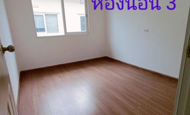 For sale 4 bed townhouse in Mueang Samut Sakhon, Samut Sakhon