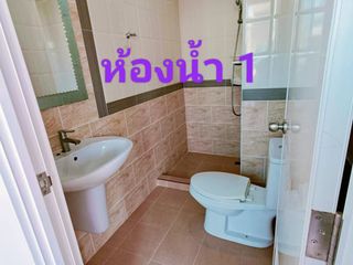 For sale 4 Beds townhouse in Mueang Samut Sakhon, Samut Sakhon