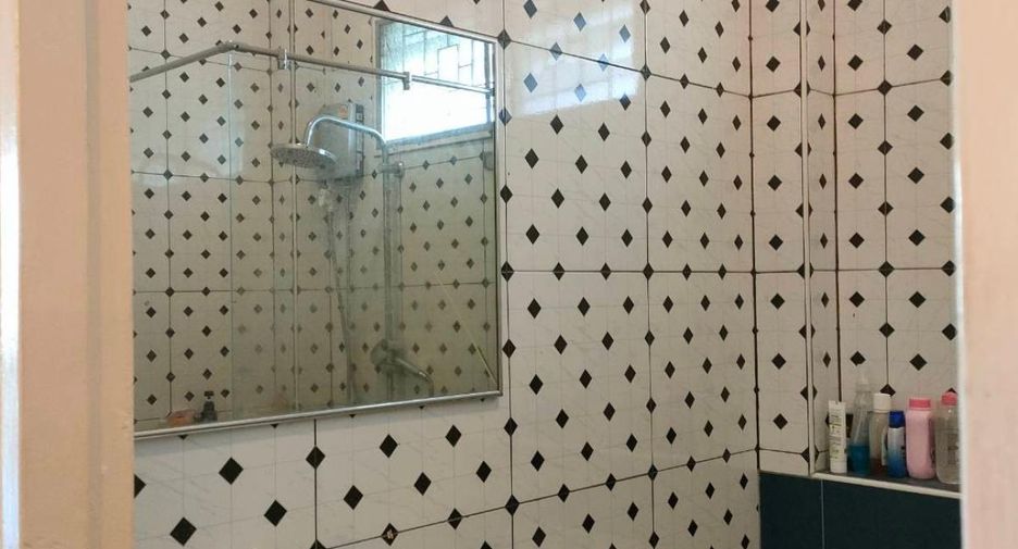 For sale 2 Beds townhouse in Mueang Nonthaburi, Nonthaburi