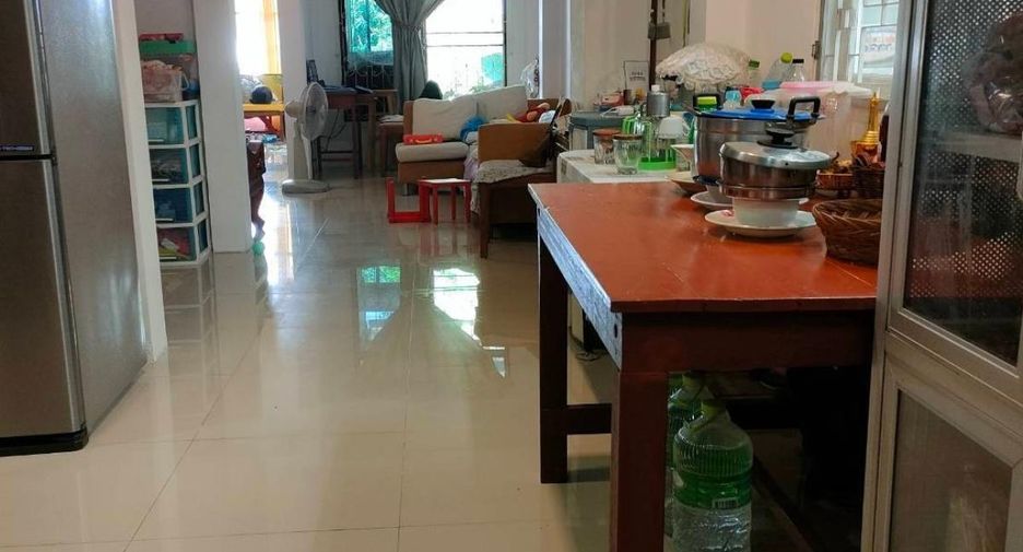 For sale 2 Beds townhouse in Mueang Nonthaburi, Nonthaburi