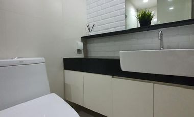 For sale 1 bed condo in Pathum Wan, Bangkok