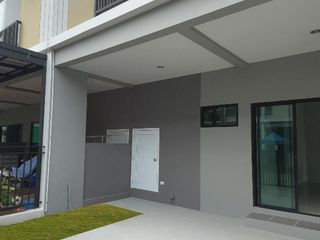 For sale 4 Beds townhouse in Lat Lum Kaeo, Pathum Thani