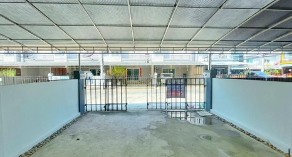 For sale 3 Beds townhouse in Pak Kret, Nonthaburi