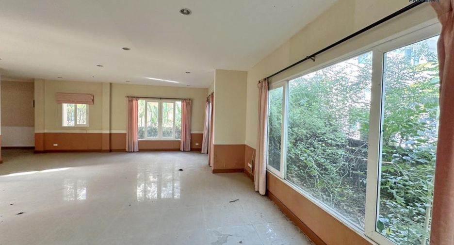For sale 3 Beds house in Pak Kret, Nonthaburi