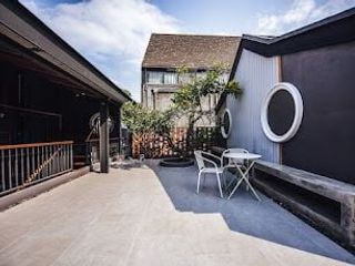 For sale 18 bed hotel in Mueang Chiang Mai, Chiang Mai