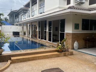 For rent 4 bed villa in Hua Hin, Prachuap Khiri Khan