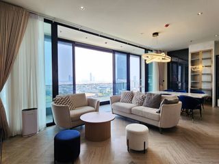 For rent 3 Beds condo in Khlong San, Bangkok