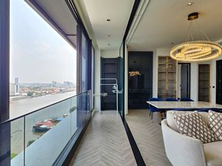 For rent 3 Beds condo in Khlong San, Bangkok