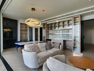 For rent 3 Beds condo in Khlong San, Bangkok