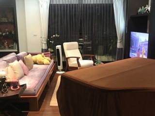 For sale 3 bed condo in Yan Nawa, Bangkok