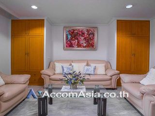For rent 2 bed condo in Watthana, Bangkok