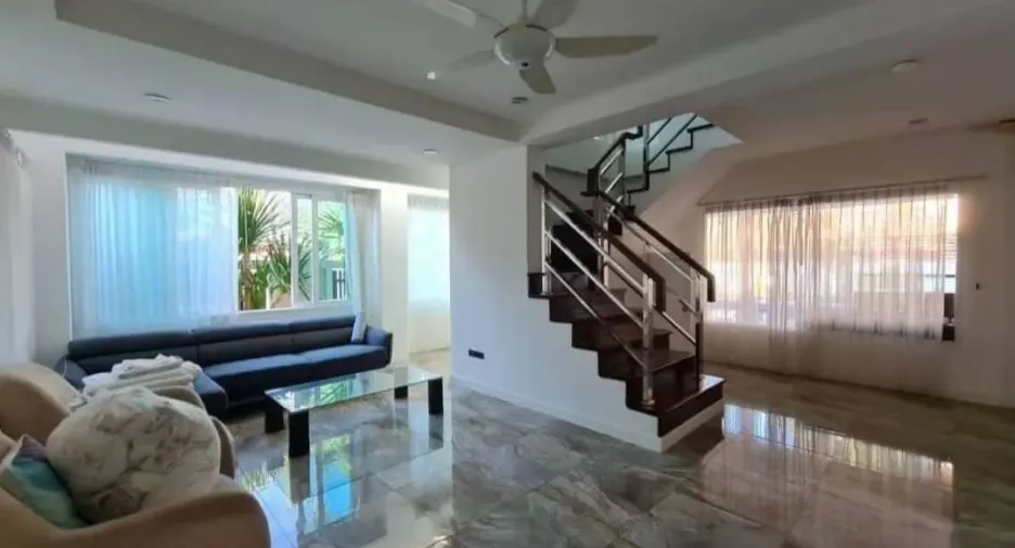 For rent and for sale 4 bedrooms house in Bang Lamung, Chonburi